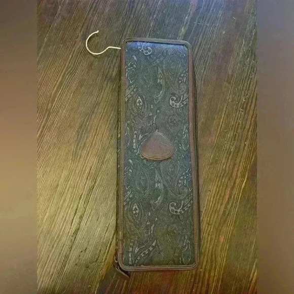 Vintage Number 1 London Paisley Tie Rack Travel Case - Tie Rack - Zip Up- Rare - Picture 1 of 7